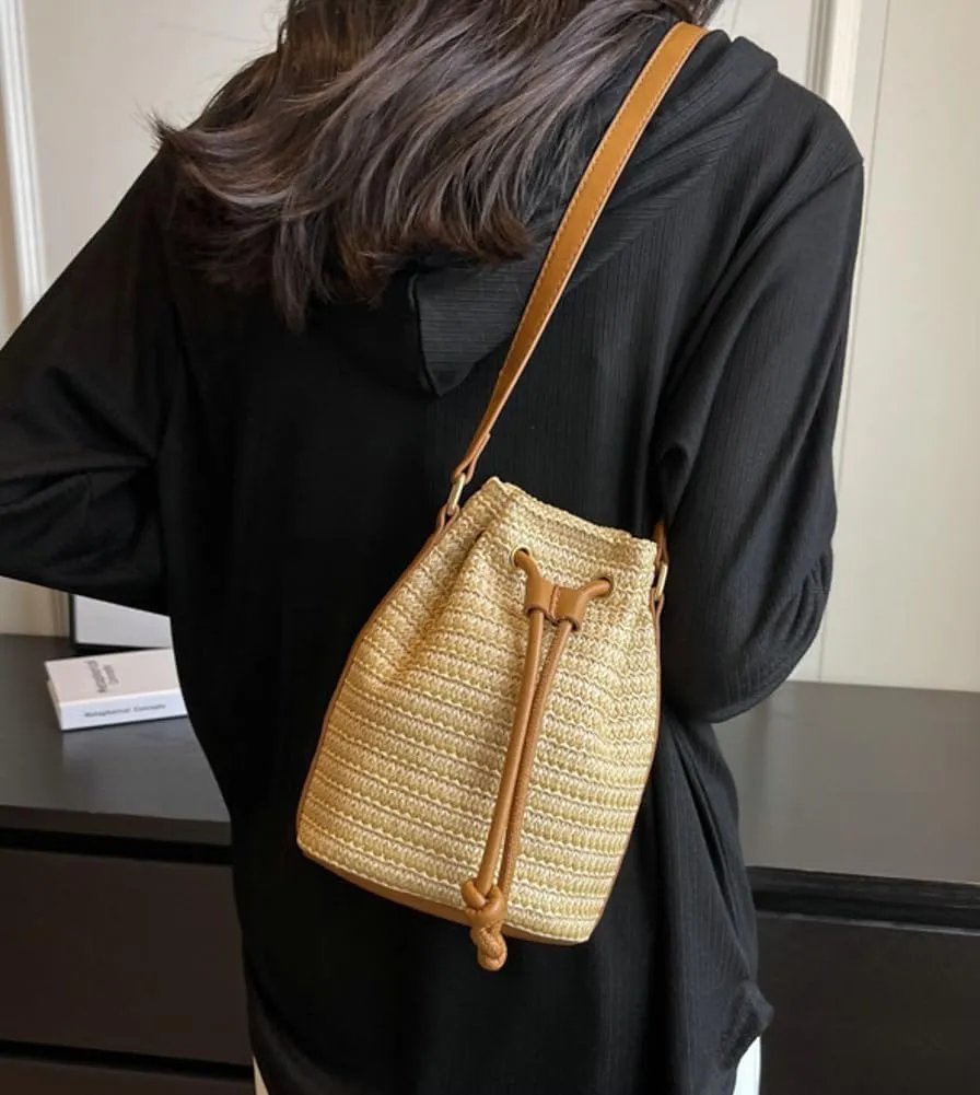 Bucket Bag for Women Woven Straw Shoulder Crossbody Bag 2025 Summer Chic Hobo Handbag Clutch Purse