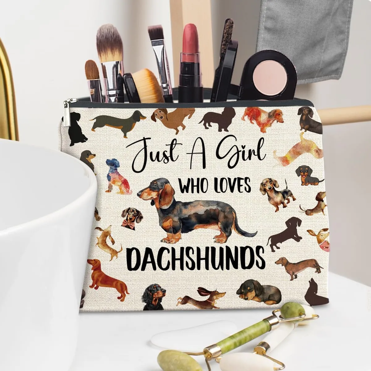 Dachshund Gifts for Women Makeup Bag, Wiener Dog Gifts, Dog Lovers Gift for Women Cosmetic Travel Organizer Toiletry Bag