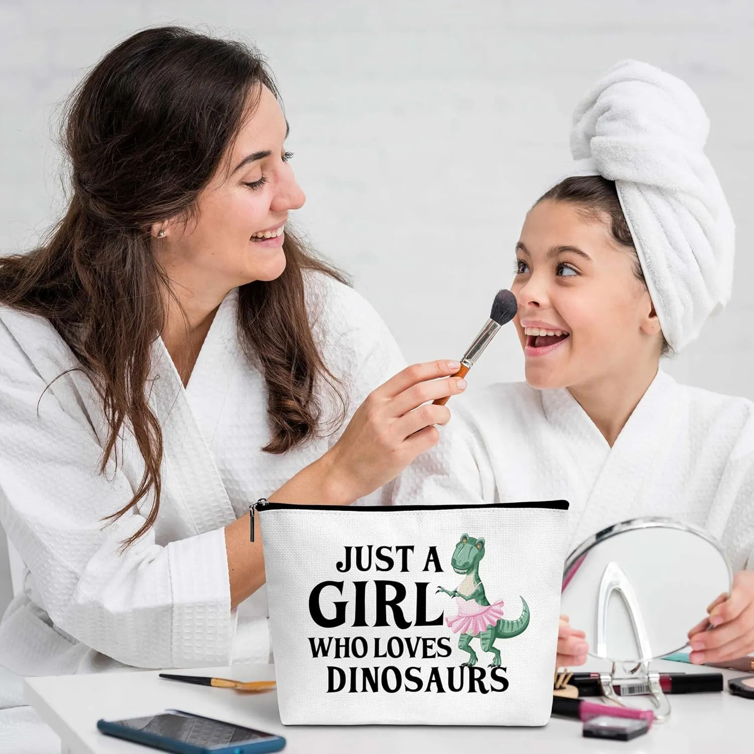Dinosaur Gifts Makeup Bag, Funny Dinosaur Gifts for Girls Women, Cute Birthday Christmas Gift for Her Bestie Friends Daughter Sister Animal Lover(Just A Girl Who Loves Dinosaurs)-B01