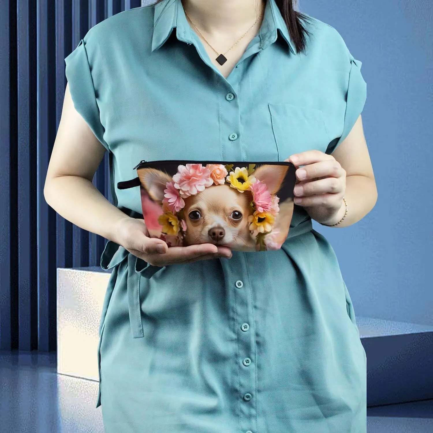 Floral Chihuahua Makeup Bag Cute Small Organizer Bag Toiletry Zipper Pouch Adorable Chihuahua Cosmetic Bag Present for Dog Lovers Chihuahua Mom Women