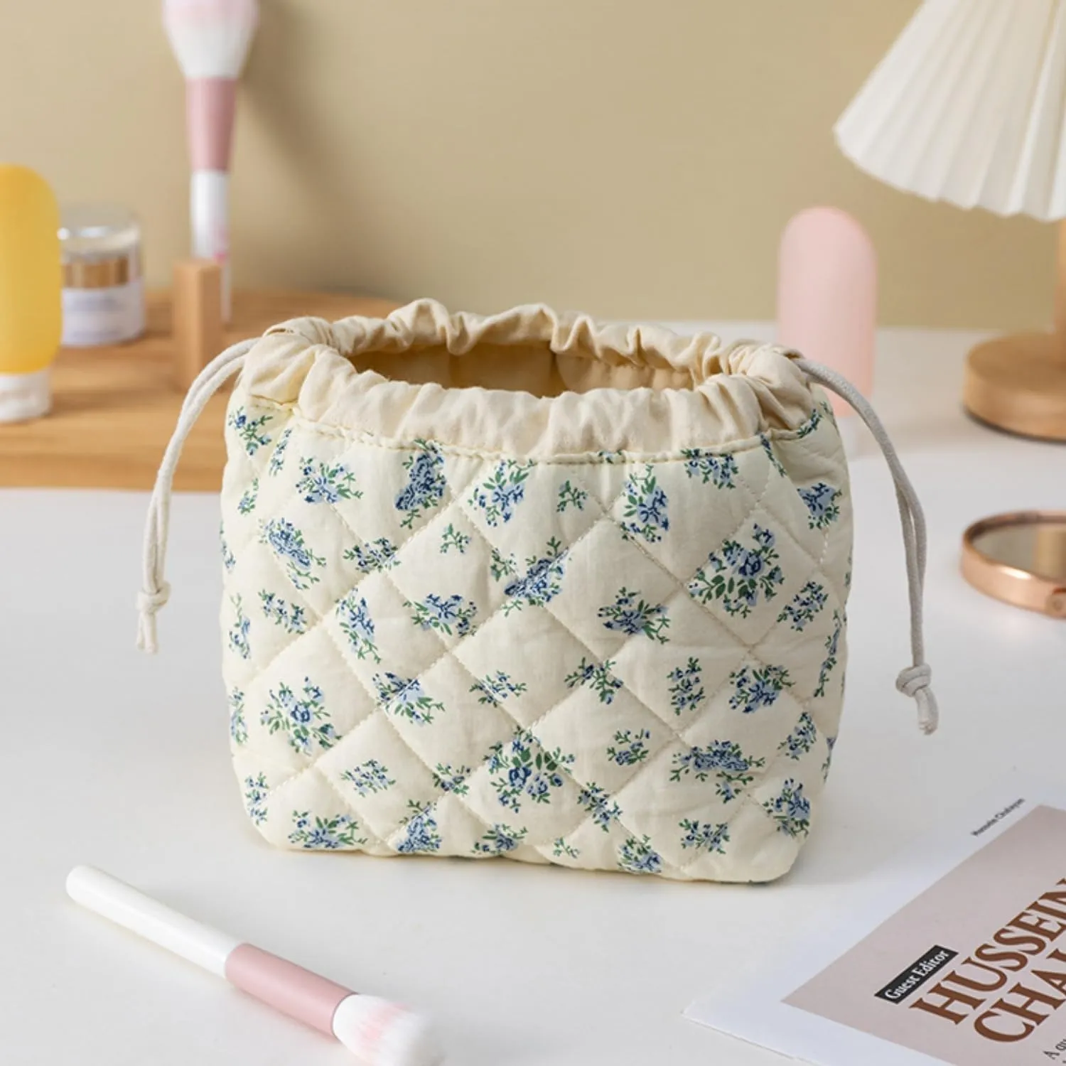 Quilted Drawstring Makeup Bag with Canvas Lining, Floral Coquette Aesthetic Cute Cotton Travel Toiletry Bag for Women and Girls (Green)