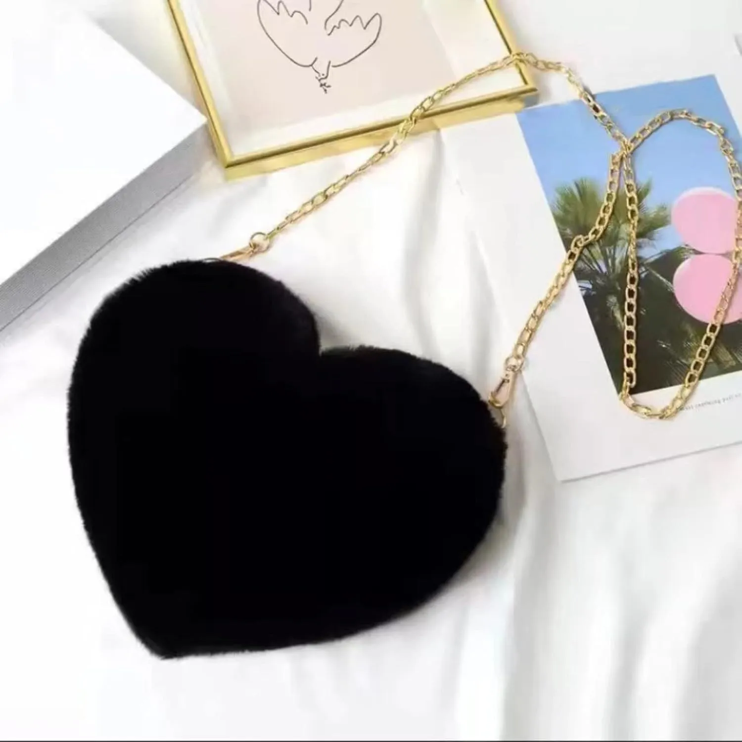 Retro Clutch Underarm Purse Fashion Love Bag Peach Heart Bag Women Chain Crossbody Plush One Shoulder Wool